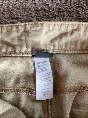 Patagonia Men's Casual Pants in Khaki — 30x30